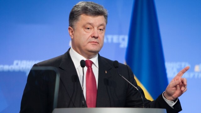 Порошенко закликає до посилення санкцій через оголошення сепаратистами «виборів»