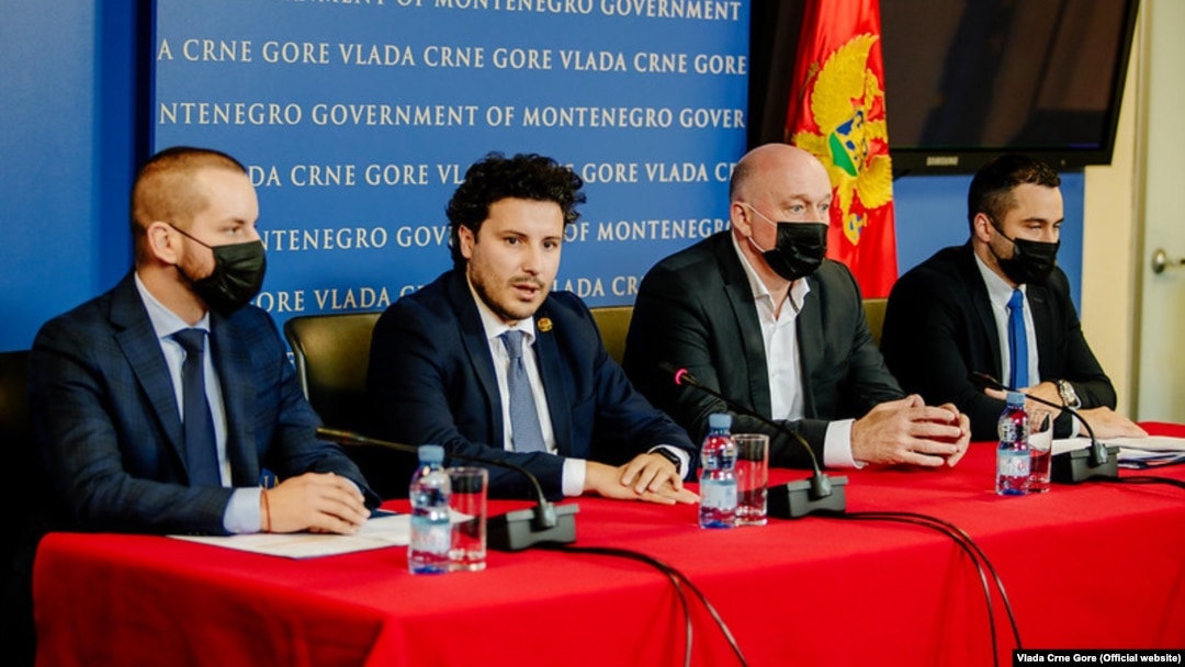 Sa lijeva na desno: Janko Odović (Ministarstvo finansija), Dritan Abazović (potpredsjednik Vlade Crne Gore), Boris Marić (Ministarstvo pravde) i Ivo Šoć (savjetnik potpredsjednika Vlade)