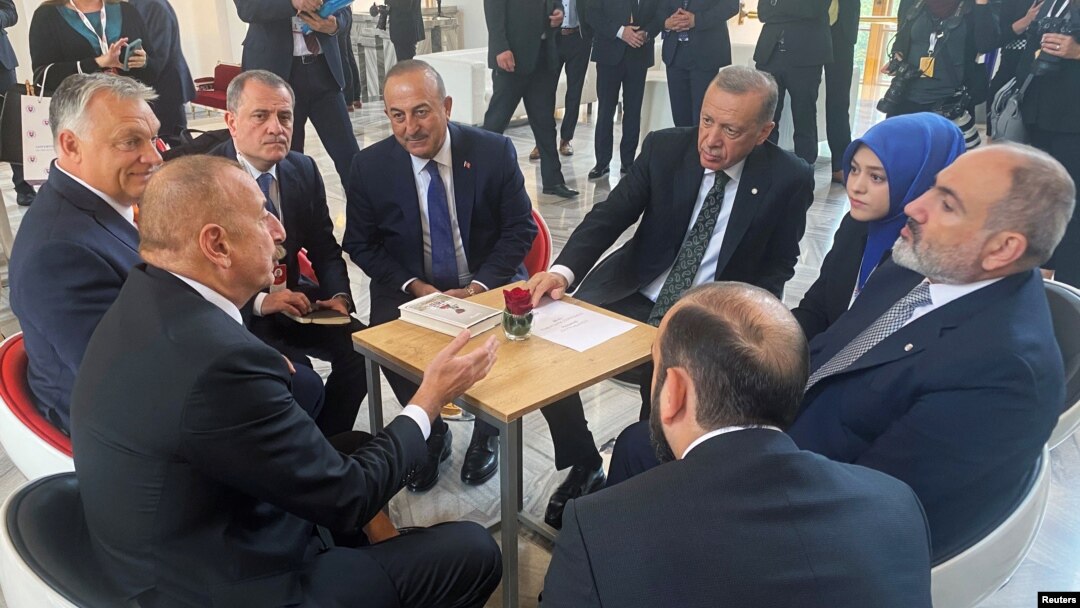 2022-ci ildə Çexiyanın paytaxtı Praqada Avropa Siyasi Birliyinin sammiti çərçivəsində Qarabağ müzakirələri
