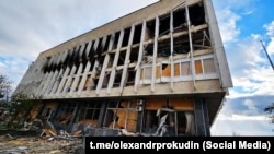 Херсонська обласна універсальна наукова бібліотека імені Олеся Гончара після удару армії Росії. 12 листопада 2023 року