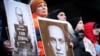 Під час мітингу біля консульства Росії в Нью-Йорку. 16 лютого 2024 року