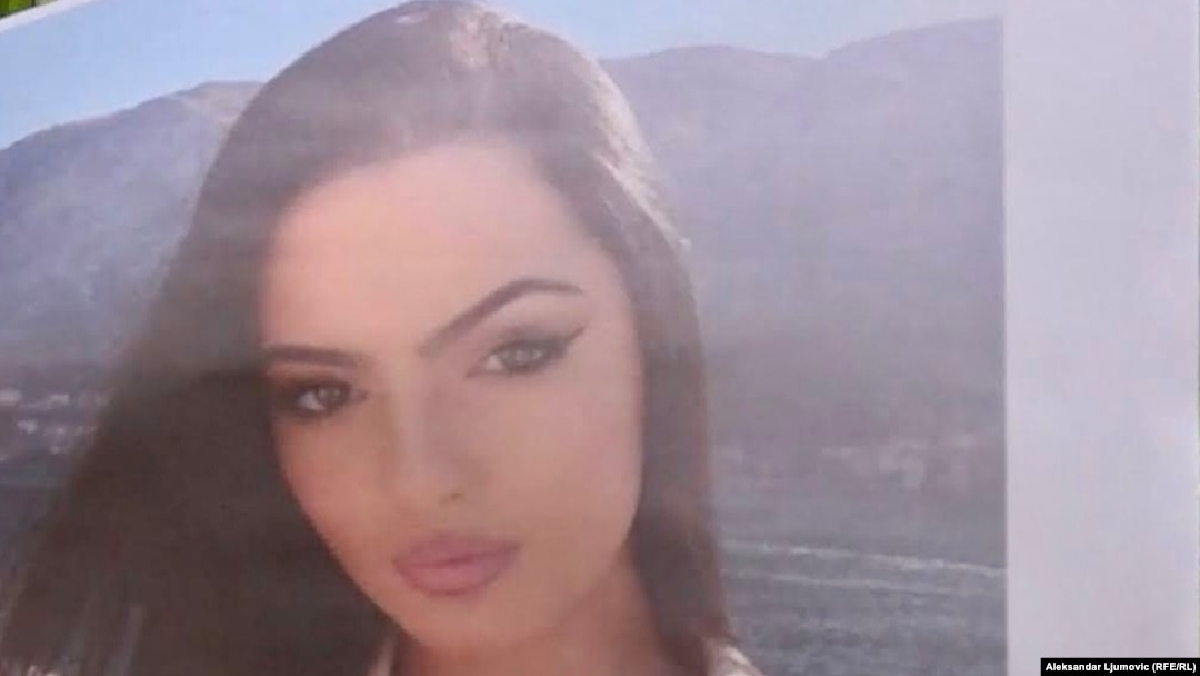 Šejla Bakija, koju je 30. septembra 2021. ispred roditeljske kuće ubio bivši nevjenčani suprug Ilir Đokaj, u Tuzima kod Podgorice.