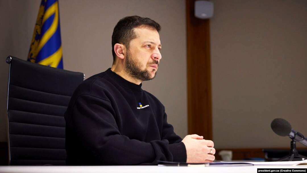 «Сподіваюся, [Білорусь] не вступить [у війну], – заявив президент Зеленський. – Якщо так, ми будемо боротися і виживемо»