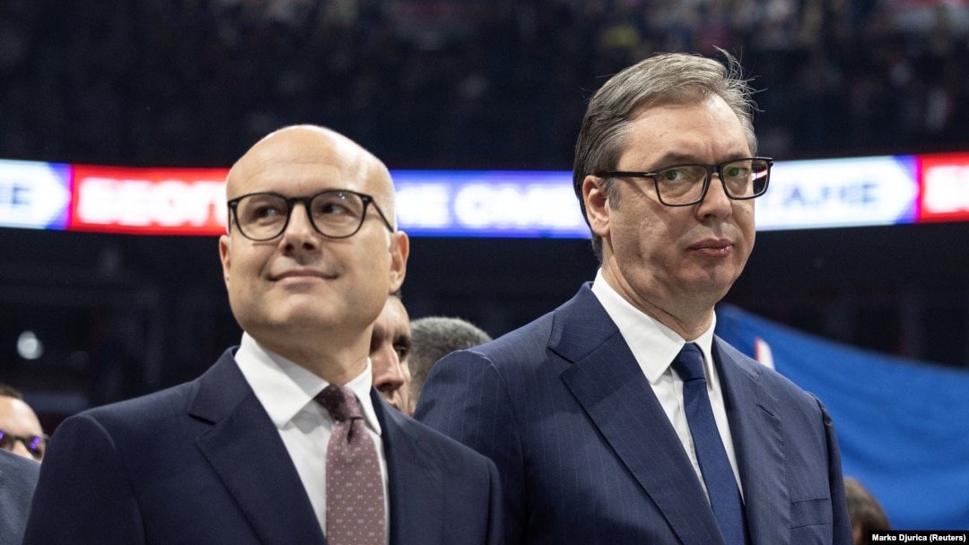 Premijer u ostavci Miloš Vučević i predsednik Srbije Aleksandar Vučić na predizbornom skupu Srpske napredne stranke, 2. decembar 2023.