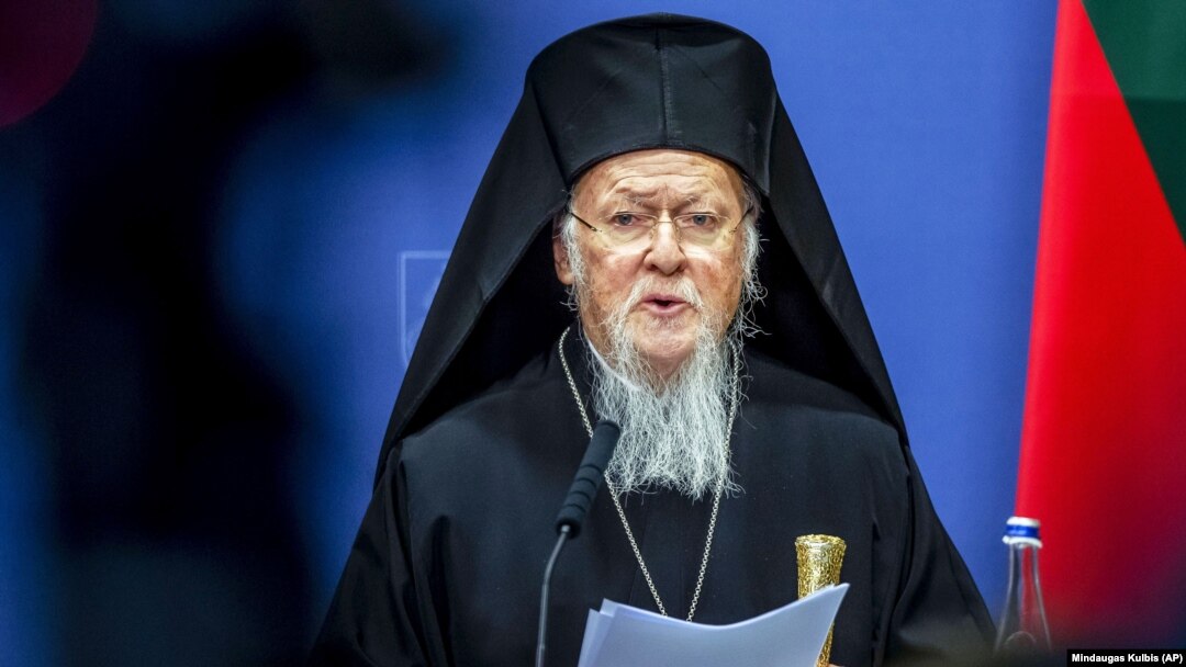 У своєму зверненні патріарх Варфоломій зазначив, що підтримує ініціативу російського руху «Наш выход»