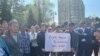 Алматыда Кытай менен визасыз режимге каршы чыккандар кармалды 