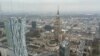 За даними УВКБ ООН, на початок квітня 2025 року в Польщі перебували 999 710 біженців