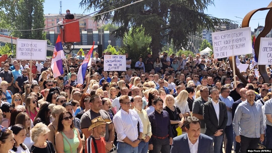 Protest Srba u Severnoj Mitrovici zbog najave otvaranja mosta, Kosovo, 7. avgusta 2024.
