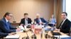 Predsjednik Srbije Aleksandar Vučić, specijalni predstavnik EU za dijalog Miroslav Lajčak, šef EU diplomatije Josep Borrell i premijer Kosova Albin Kurti na sastanku u Briselu 2. maja 2023. 