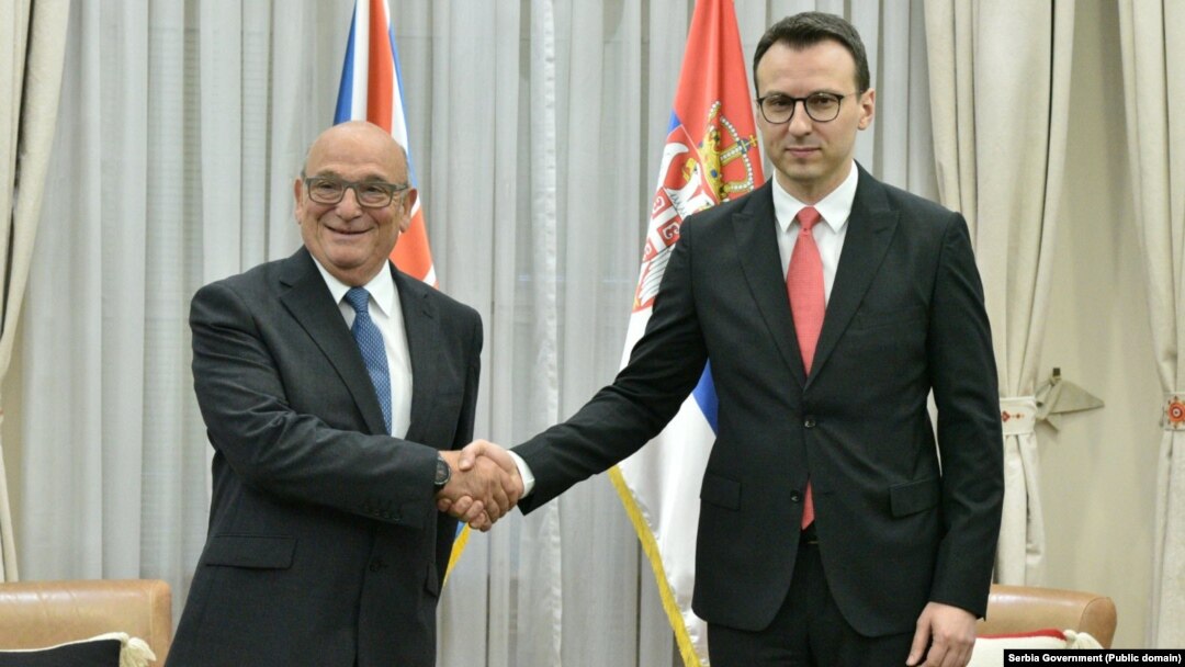 Specijalni izaslanik Ujedinjenog Kraljevstva za Zapadni Balkan Stjuart Pič i Direktor Kancelarije za Kosovo i Metohiju Petar Petković. 1. septembra 2022. Beograd. Foto: Vlada Srbije 