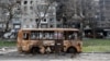 Мариуполь полностью осажден уже почти 2 месяца, в городе гуманитарная катастрофа и все еще - удары армии России с воздуха