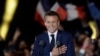 Emmanuel Macron, reales în funcția de președinte al Franței, a ținut discursul victoriei în Champs de Mars din Paris, 24 aprilie 2022.