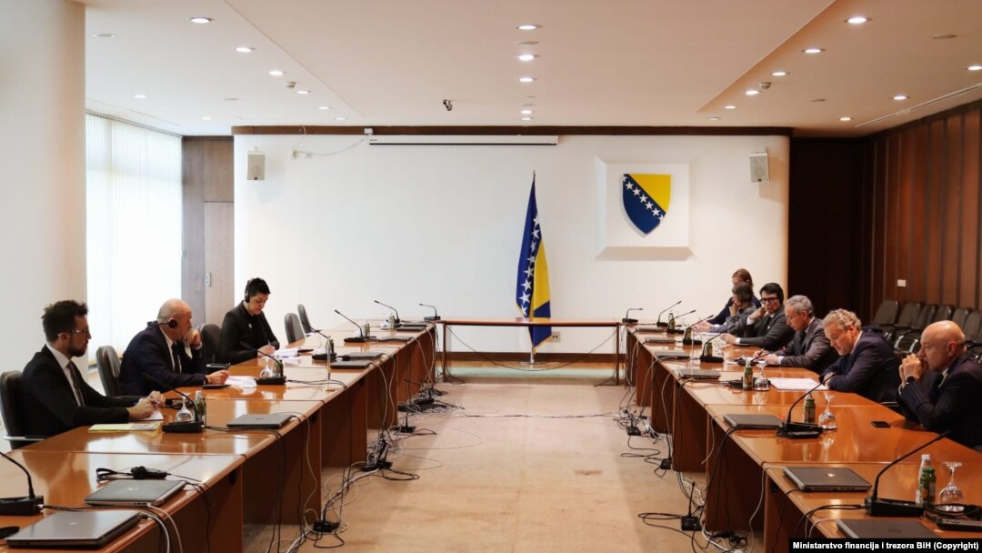 Ambasadori EU s ministrom financija i trezora BiH Vjekoslavom Bevandom i suradnicima u Sarajevu, 18. marta 2022.