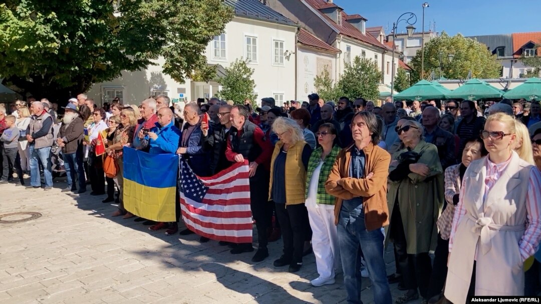 Protest na Cetinju protiv Ruske agresije na Ukrajinu.