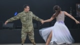 У благодійному балі «Хоробрих сердець» взяли участь військові, які пройшли шлях відновлення після тяжких поранень