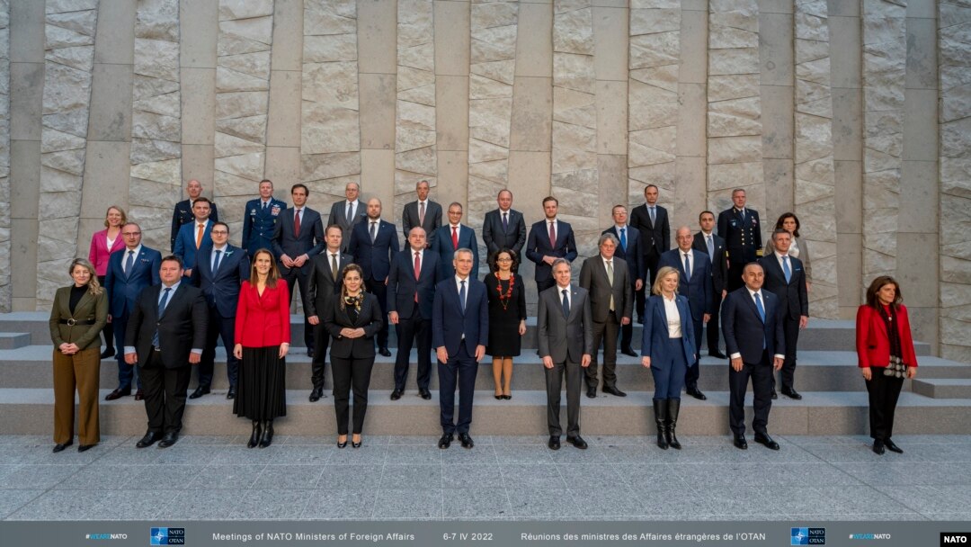 Ministri nakon sastanka 7. aprila 2022.