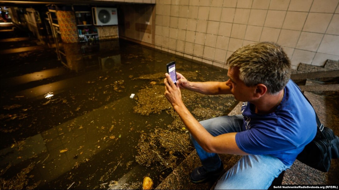 Як затопило Київ – фотогалерея