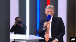 Dmitrij Peskov, glasnogovornik Kremlja, na pres konferenciji u Moskvi 23. decembra 2021. 