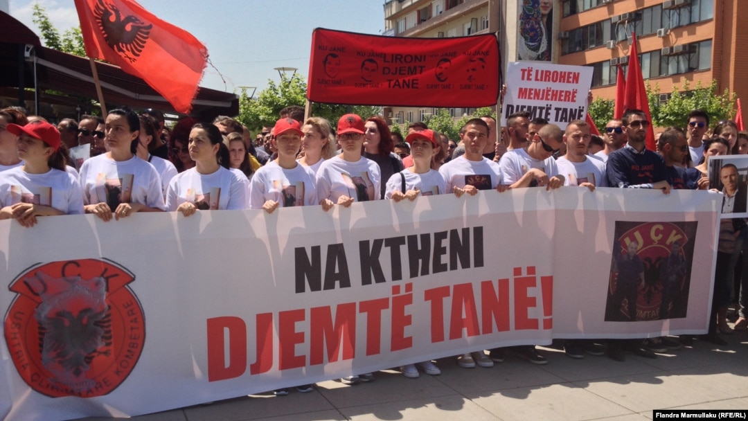 Protest u Prištini zbog događaja u Kumanovu