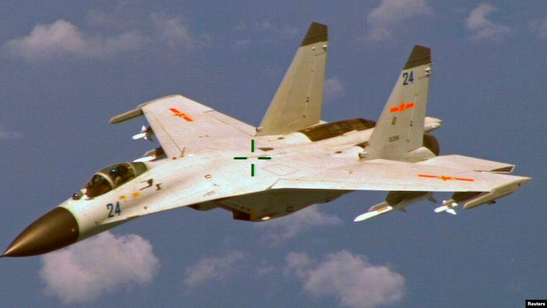 Kineski vojni avion J-11, avgust 2014.
