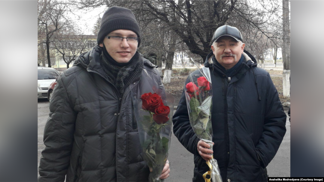 Denys (left) and Andriy Medvedyev died on the street as Anzhelika Medvedyeva watched helplessly.