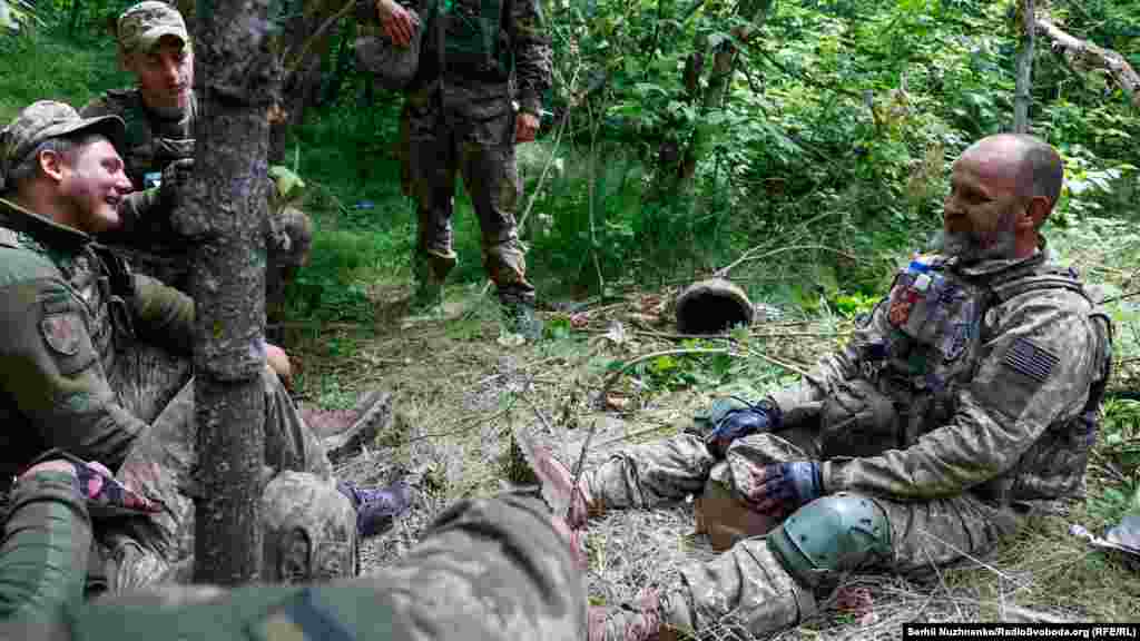 Відпочинок між бойовими завданнями 