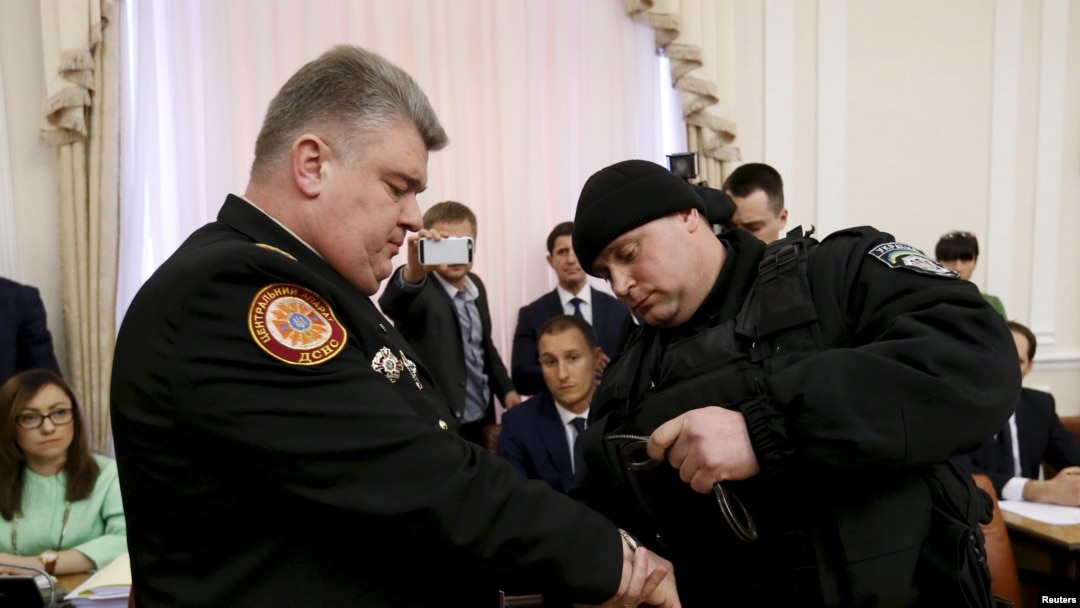 Затримання голови ДСНС Сергія Бочковського під час засідання уряду, 25 березня 2015 року