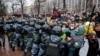 Розгін протестів у Росії: понад 3 тисячі затриманих, США і Україна критикують