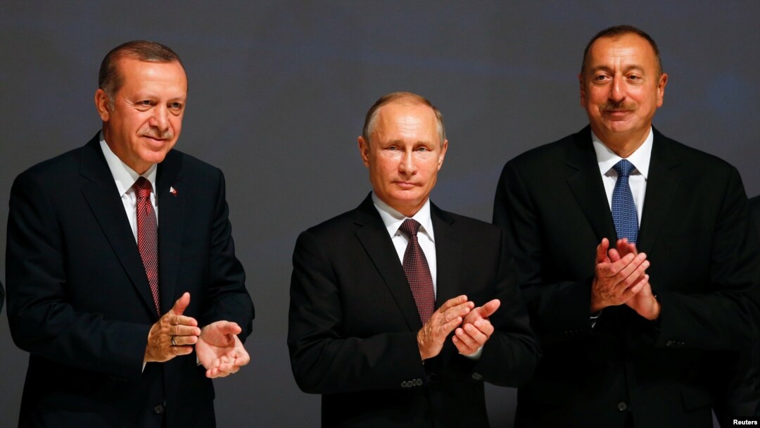 Türkiyə prezidenti Rəcəb Tayyib Ərdoğan, Rusiya prezidenti Vladimir Putin və Azərbaycan prezidenti İlham Əliyev İstanbulda 23-cü Dünya Enerji Konqresində. 2016