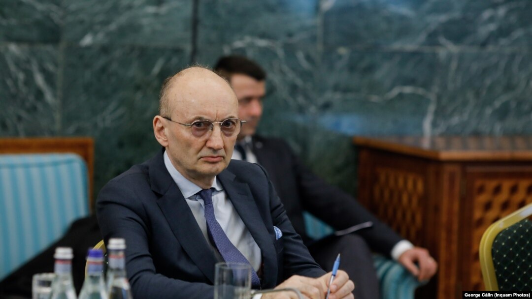 Florin Pogonaru este președintele Asociației Oamenilor de Afaceri din România și coordonator al Coaliției pentru Dezvoltarea României. 