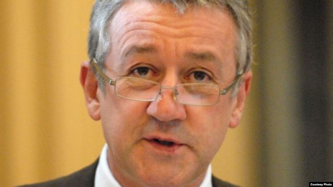 Allan Little 