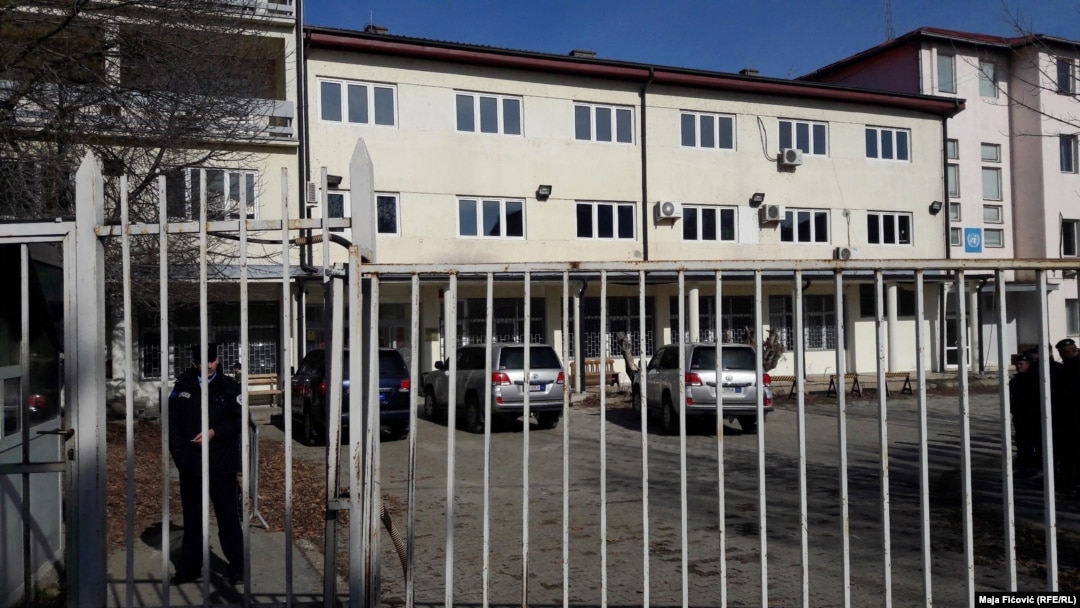 Srbi su zauzeli sudove na severu Kosova početkom 2008. godine (Foto: Zgrada suda u Severnoj Mitrovici)