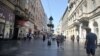 Knez Mihailova, centralna ulica u glavnom gradu Srbije, jedna od onih koja je u vreme bivše Jugoslavije 1984. godine bila popločana kamenom iz kamenoloma u Jablanici (BiH). Fotografija iz 2018. 