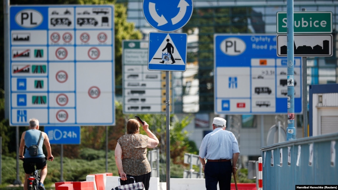 Svaka država EU ima suvereno pravo da individualno uvede ili ne, dodatne preventivne mere za građane koji eventualno dolaze iz trećih zemlja, prema kojima su otvorene granice; Ilustrativna fotografija. 