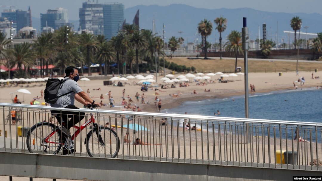 Plaža u Barceloni, juli, 2020. 