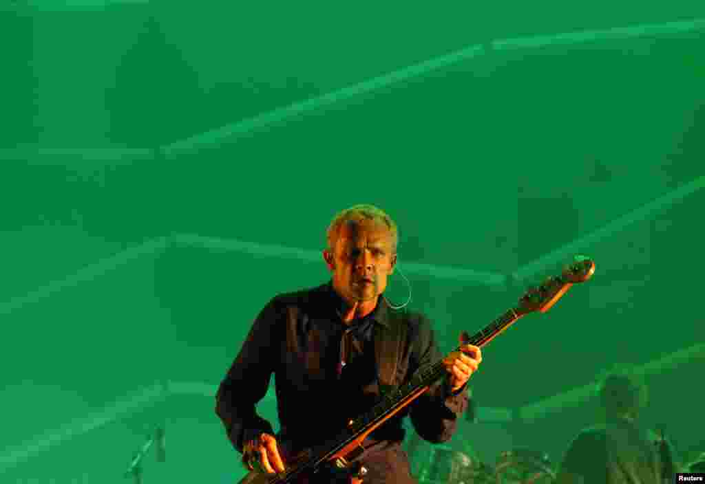 Basist Flea iz benda "Atoms for Peace", EXIT, Novi Sad. Foto: Reuters / Marko Đurica