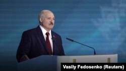 Лукашенко заявив, що в Білорусі є власний уряд, а країнам, які пропонують виступити посередниками, варто «навести лад у себе»