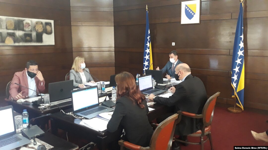Premijer Novalić i ministarka Miličević na jednoj od sjednica Vlade
