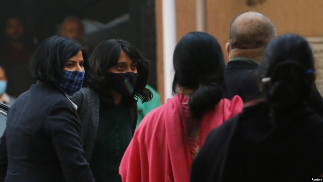 Diša Ravi, dolazi na delhijski sud, 19. februara