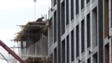 Бишкек. Көп кабаттуу үйдүн курулушу. 26-май, 2025-жыл. Иллюстрация сүрөт.