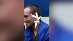 Örömkönnyek között tértek vissza a hadifogolycserével szabadult ukrán katonák