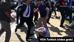  تصاویر ویدئویی از درگیری‌ها در مقابل محل اقامت رجب طیب اردوغان در واشینگتن «دی. سی»