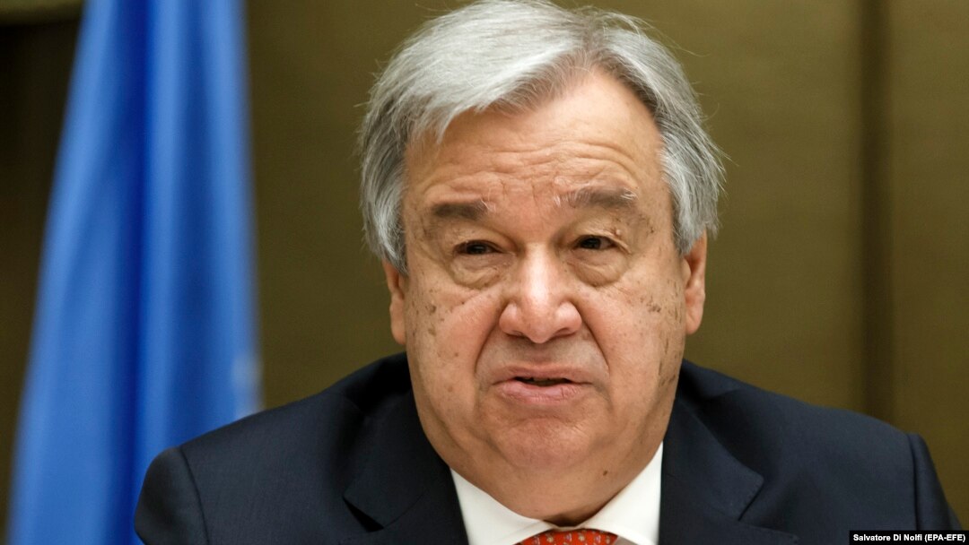 Антоніу Ґутерріш, колишній прем'єр Португалії в Москві відвідає футбольний матч між збірними Португалії і Марокко
