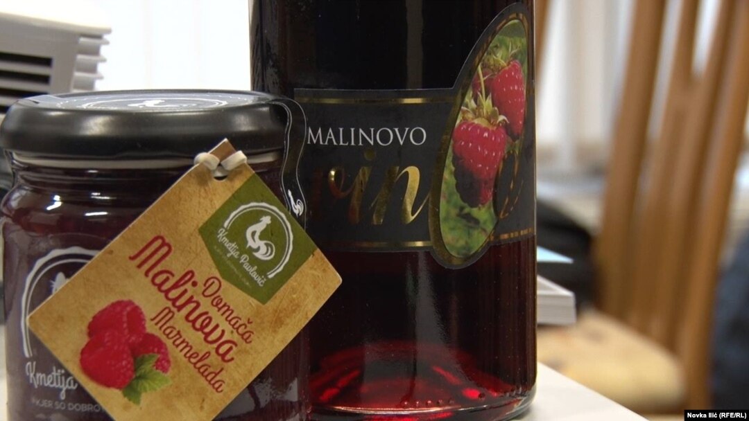 Domaćinstvo Danila Pavloviča iz Črnomilja pravi vino od maline