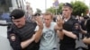 În 2019, Navalnîi a fost reținut la protestul de sprijin pentru jurnalistul Ivan Golunov, aflat în închisoare.