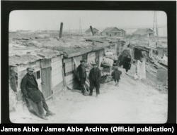 Будинки, в яких жили робітники «Дніпрогесу». Фото 1932 року. James Abbe / James Abbe Archive