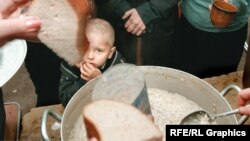 Kritičari smatraju da mnogi bogataši doniraju kako bi im se umanjio porez