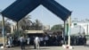 صدها کارگر نیشکر هفت‌تپه در انتظار حقوق‌های معوقه هستند