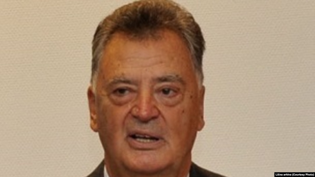 Radovan Vukadinović