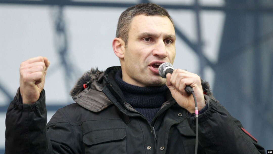 Ukrainian opposition leader Vitali Klitschko (in file photo from a previous rally) urged protesters to keep up the pressure on the government.